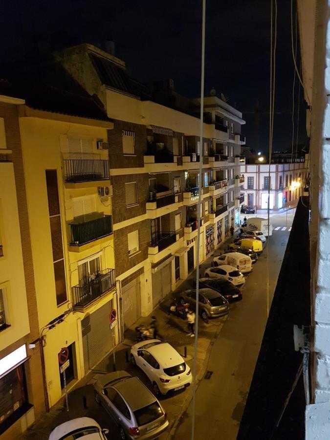 Magnifico Apartamento Tipo Duplex En Triana Sevilla Buitenkant foto
