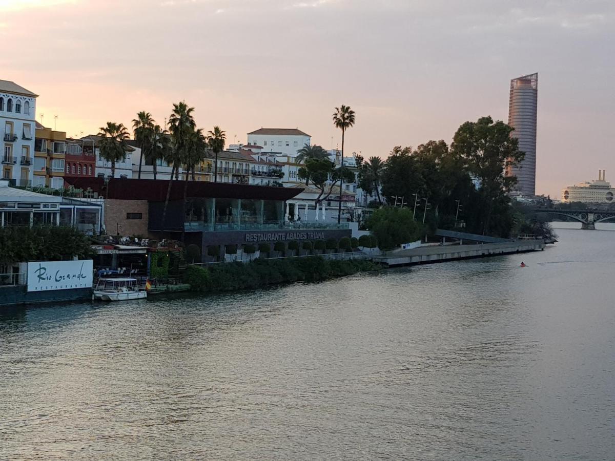 Magnifico Apartamento Tipo Duplex En Triana Sevilla Buitenkant foto